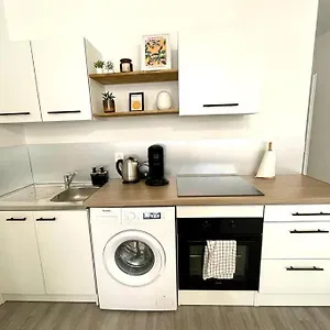 Le Patio - Renove Et Proche Appartement
